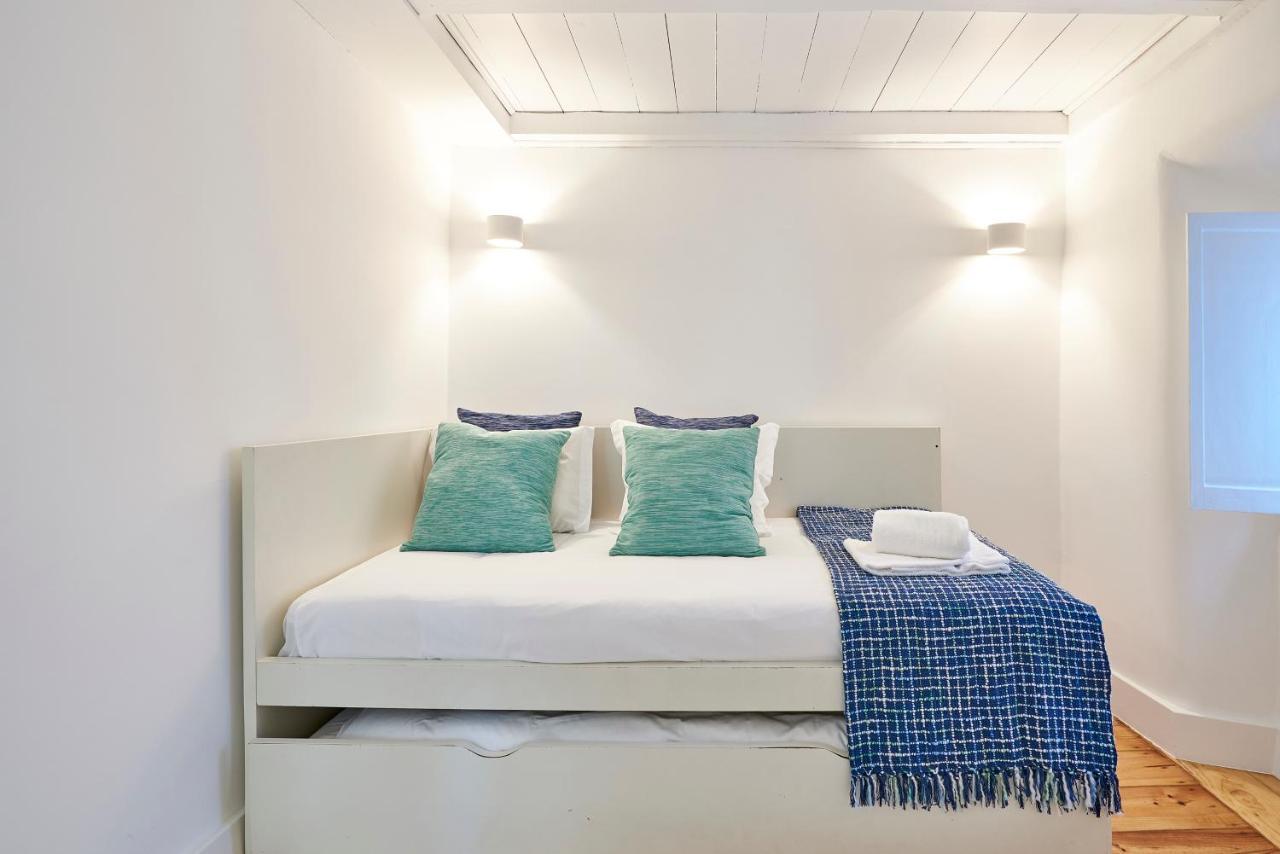 Duque In Chiado II Apartment Lisbon Room photo